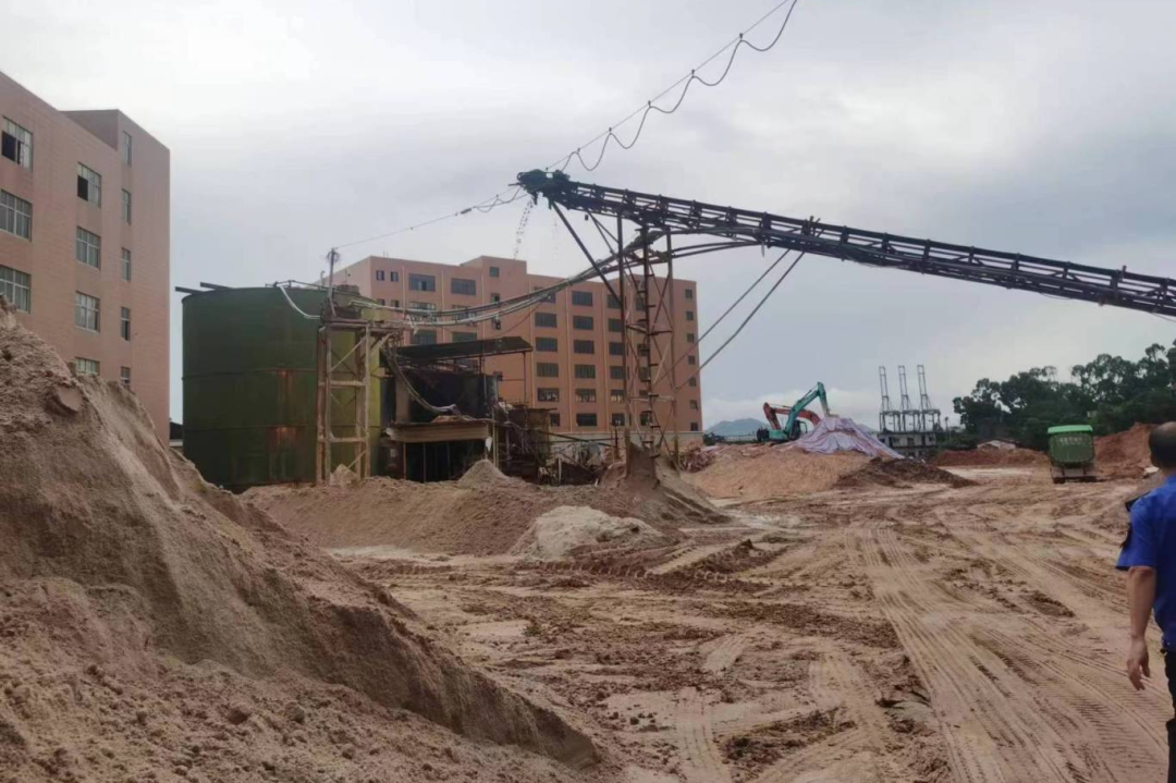 粉尘33.png 粉尘33.png